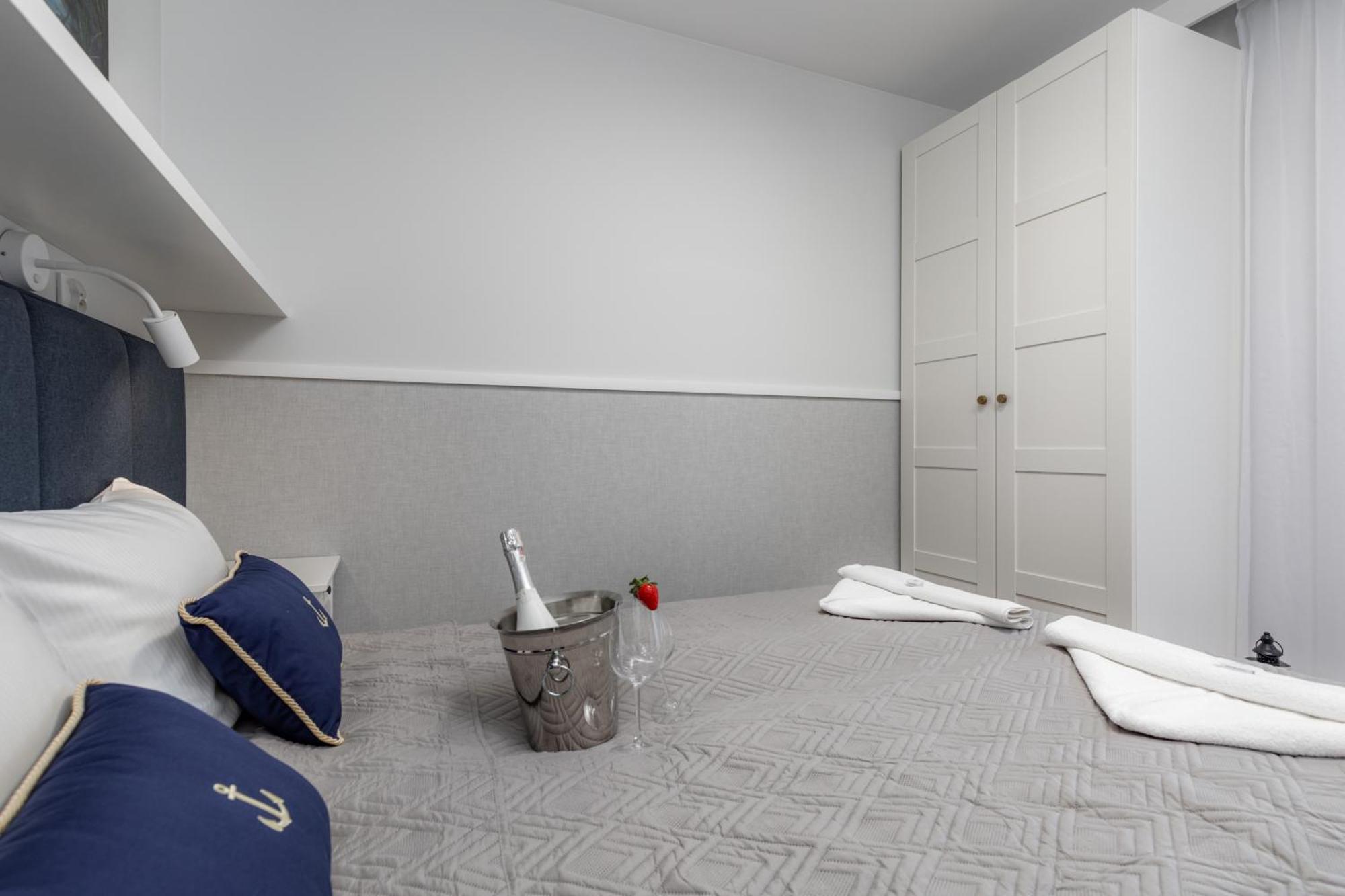 Pobierowo Beach Baltic Apartments By Noclegi Renters Екстер'єр фото